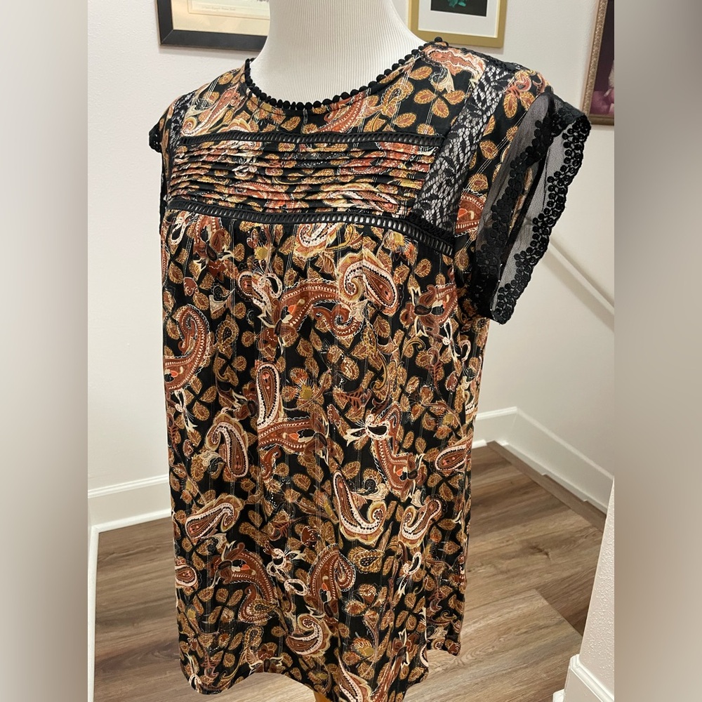 Dark Floral & Paisley Lace Cap Sleeve Top/Blouse sz Medium